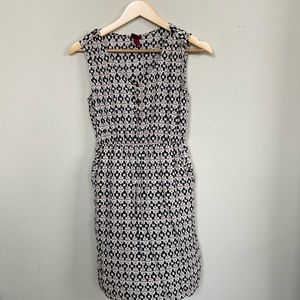 Summer Patterned Sleeveless Dress with Pockets!